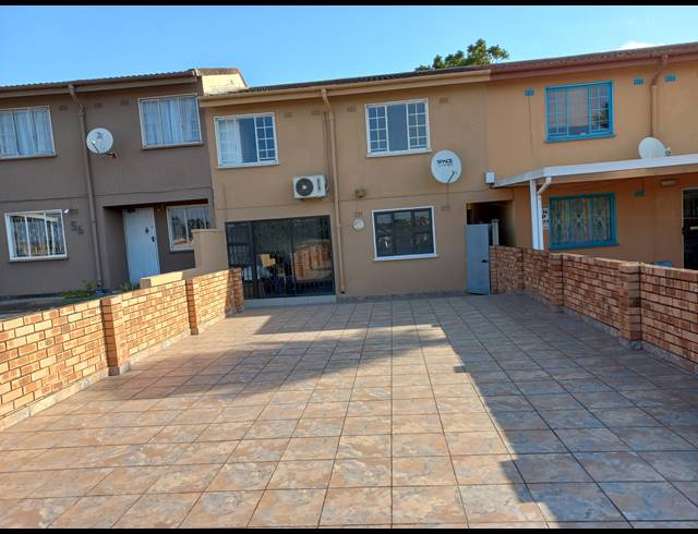 3 BEDROOM DUPLEX RENTED IN EASTBURY